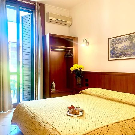 Hotel Astrid มิลาน ภายนอก รูปภาพ