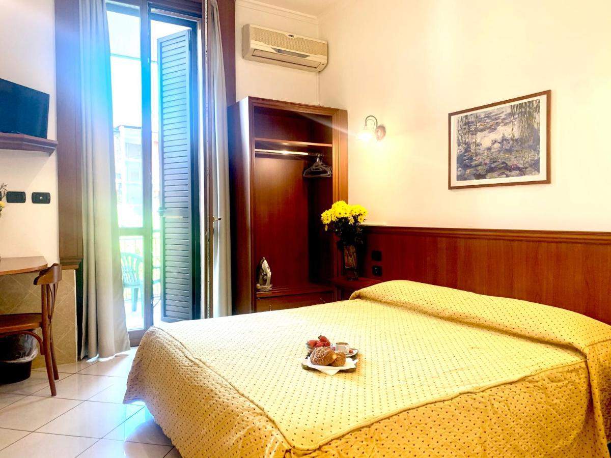 Hotel Astrid มิลาน ภายนอก รูปภาพ